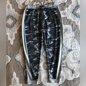 Ideology camo joggers large